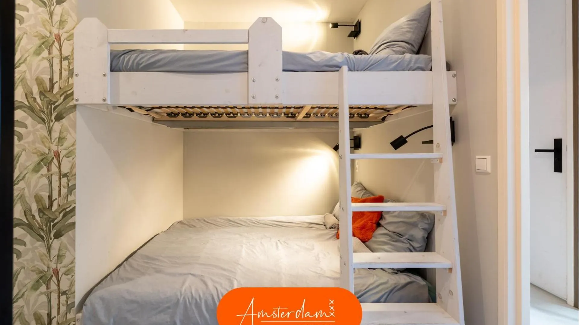 Amsterdam Group Stay - 26 Beds - Jacuzzi & Sauna Zwanenburg Niederlande